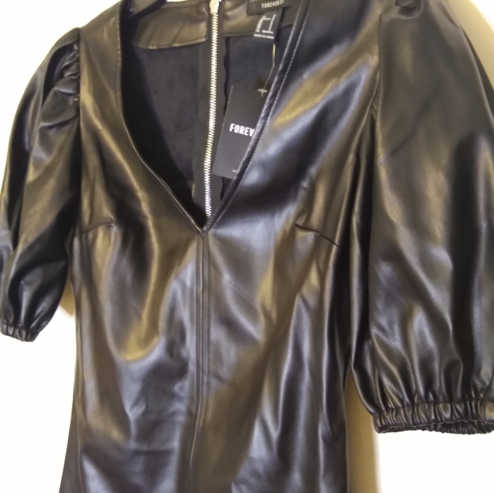 Forever 21 Faux Leather Mini Dress Size Small NWT - Picture 3 of 5